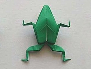 一款逼真的立体青蛙的折法 动物折纸教程