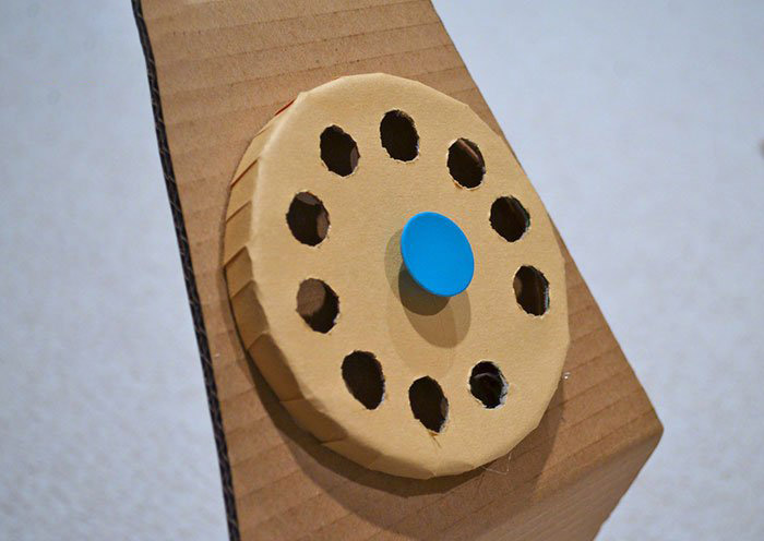 自制儿童玩具 废纸板制作老式电话机
