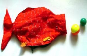 幼儿园手工制作 有趣的金鱼吐泡泡教具