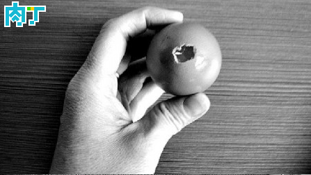 儿童手工小制作 鸡蛋壳不倒翁的做法
