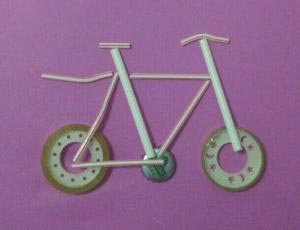 漂亮的儿童创意小手工自行车的详细制作教程