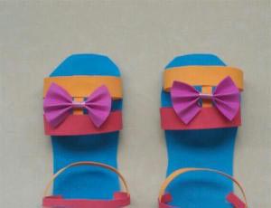教你用彩色的海绵纸制作儿童小手工可爱的凉鞋详细步骤