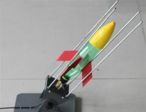 易拉罐DIY简易水火箭制作方法 小学生氺焱箭制作方法图解