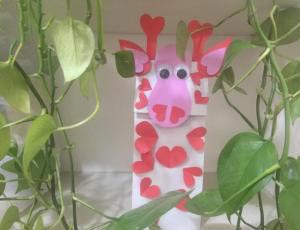 纸袋玩偶之《爱心小鹿》幼儿园中大班纸袋创意美术活动