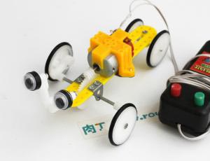 教你制作酷炫的手工DIY拼装小玩具线控爬行机器人