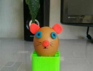 教你用鸡蛋制作儿童创意小手工小老鼠玩具的详细步骤图解