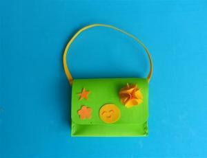 教你用海绵纸制作儿童创意小手工零钱包的详细步骤