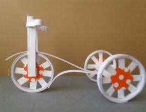 为生纸芯制作的精美三轮车手工DIY图解教程