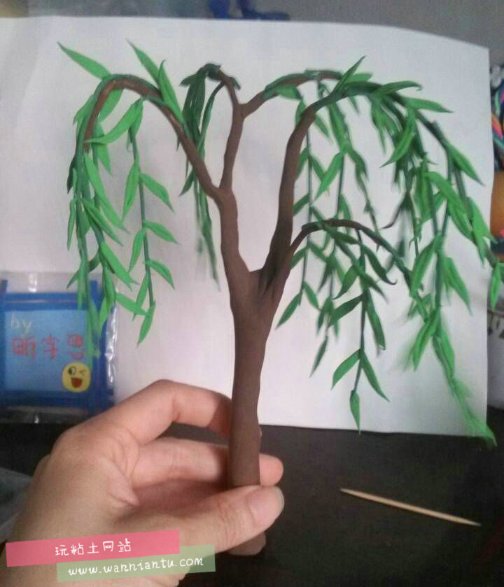 粘土做的垂杨柳树木做法