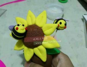 粘土向日葵小花朵的制作方法