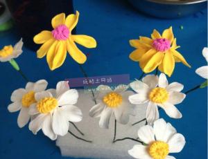 教大家用粘土做简单的小雏菊花朵
