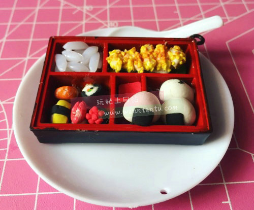 粘土做的丰盛寿司盒diy过程
