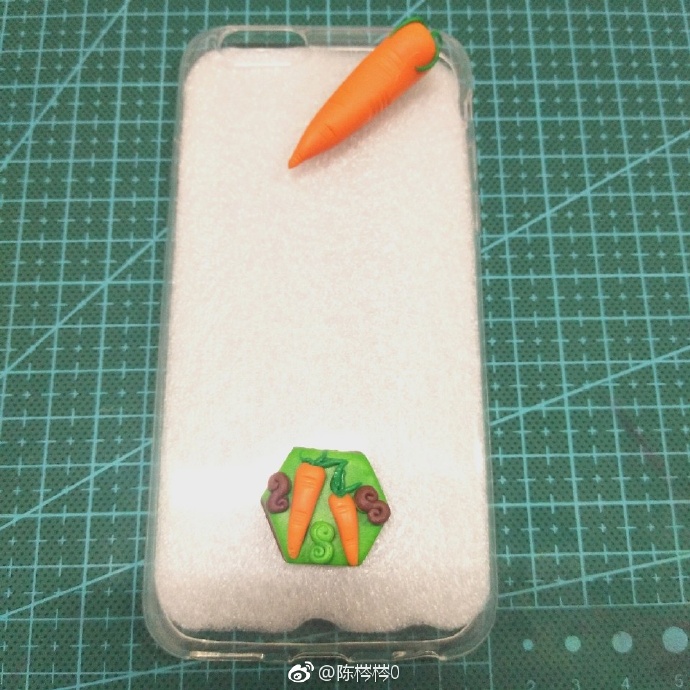 胡萝卜图案的软陶手机壳制作教程