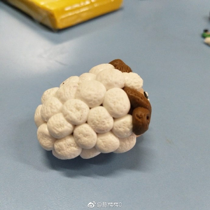 超简单的粘土绵羊制作教程