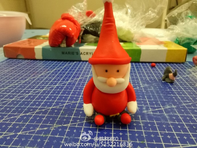 软陶圣诞老人玩偶小挂件的制作教程
