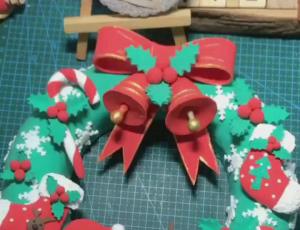 粘土圣诞花环装饰的制作步骤